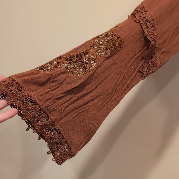 Oli & Hali Brown Cuffed Sleeve Peplum Blouse - Picture 4 of 8